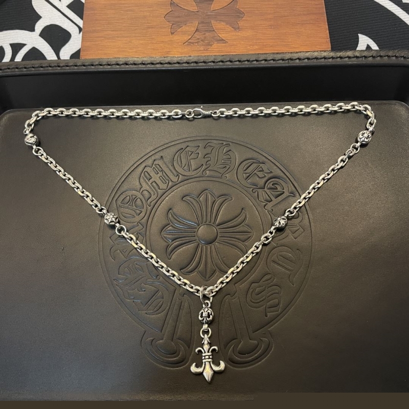 Ch**me He**ts necklaces